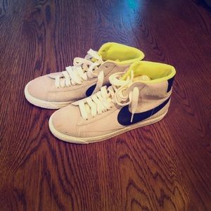 Nike men’s size 8 high tops
